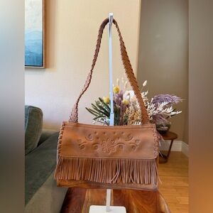 Boho Beauty! Leather Fossil purse🌻